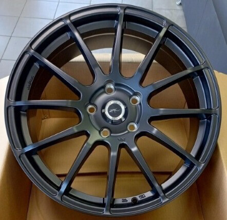 Диск Lizardo 118 18x7.5 5x114.3 ET49.5 DIA67.1 CB